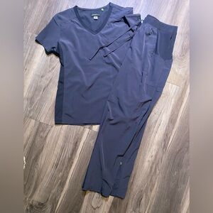 Planet Koi Charcoal Scrub Set Size M